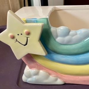 Musical Over The Rainbow Planter